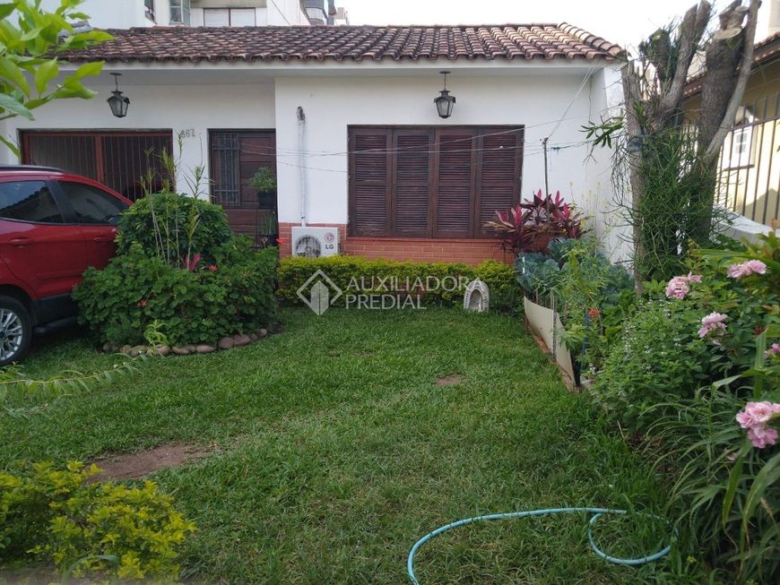 Casa de 4 quartos - 5 vagas de garagem - Bairro Santana - Porto Alegre - RS