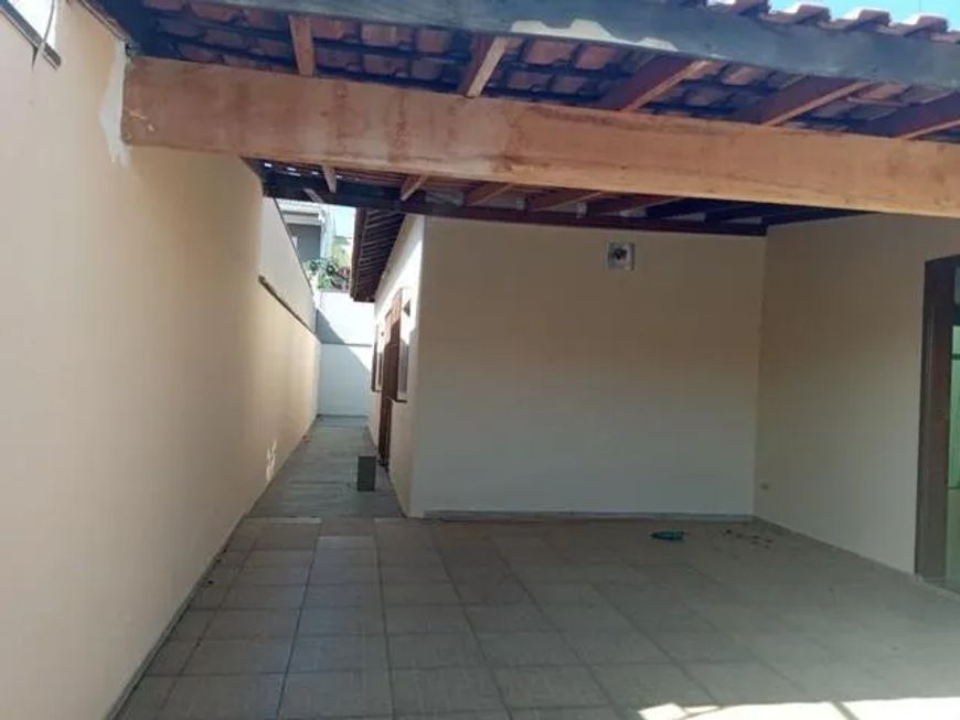 Casa para Venda em Itupeva, Residencial Jardim Perolla, 3 dormitórios, 1 suíte, 2 banheiros, 2 vagas