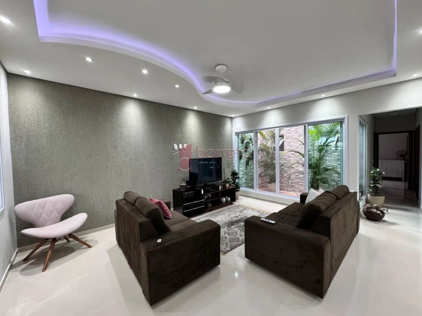 CASA TÉRREA COM 03 DORMITÓRIOS À VENDA NO BAIRRO RESIDENCIAL SANTO ANTÔNIO 1 - ITUPEVA/SP