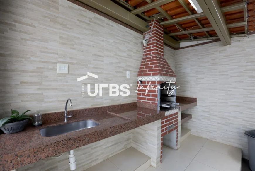 0 - Casa 3 quartos, sendo 1 suíte