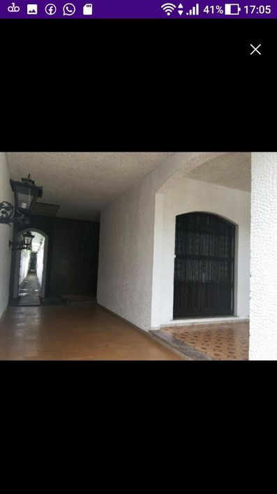 Casa para venda possui 607 metros quadrados com 6 quartos em Marco - Belém - PA