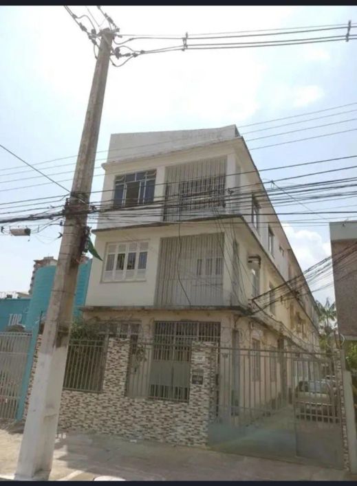 Vendo Apartamento na Av. Conselheiro Furtado