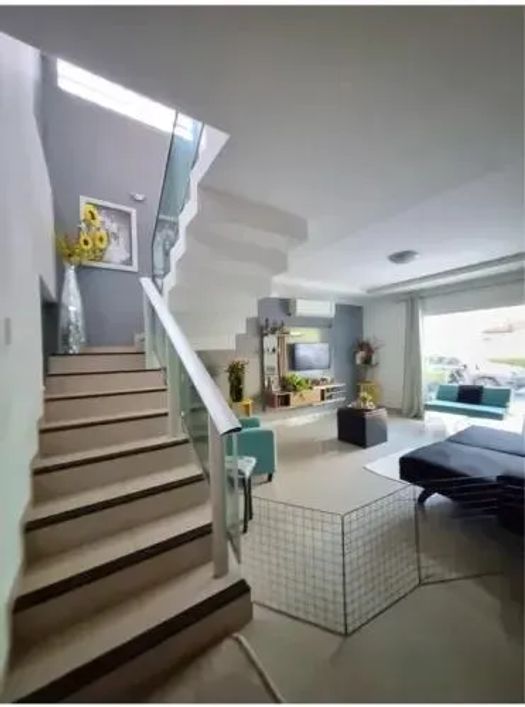 Vendo casa CIDADE JARDIM1 363m², 4/4 sendo 3 suítes, Castanheira.