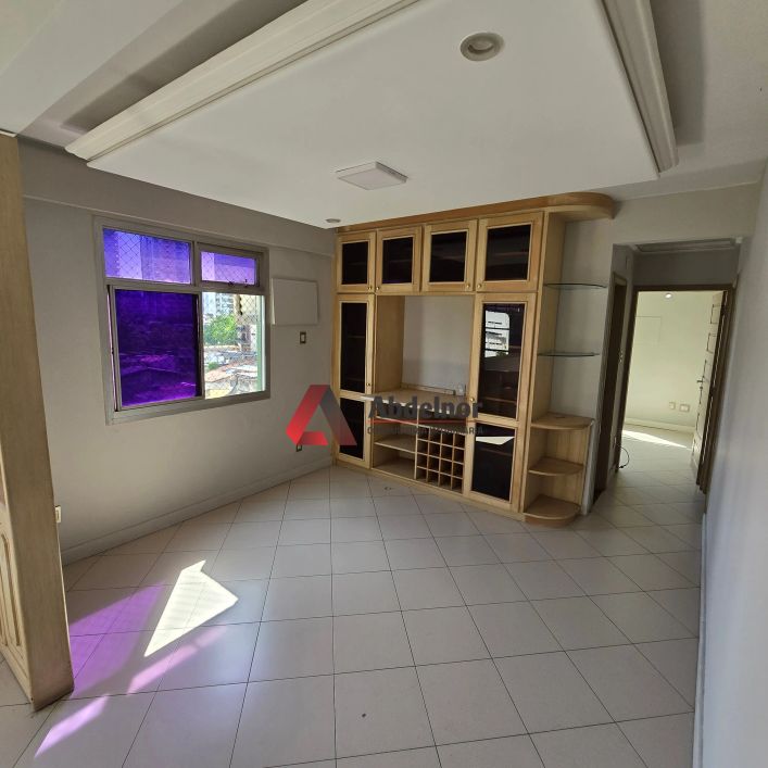 Vendo apartamento com 02 quartos sendo 01 suíte no Jurunas - Ed. Del Rey.