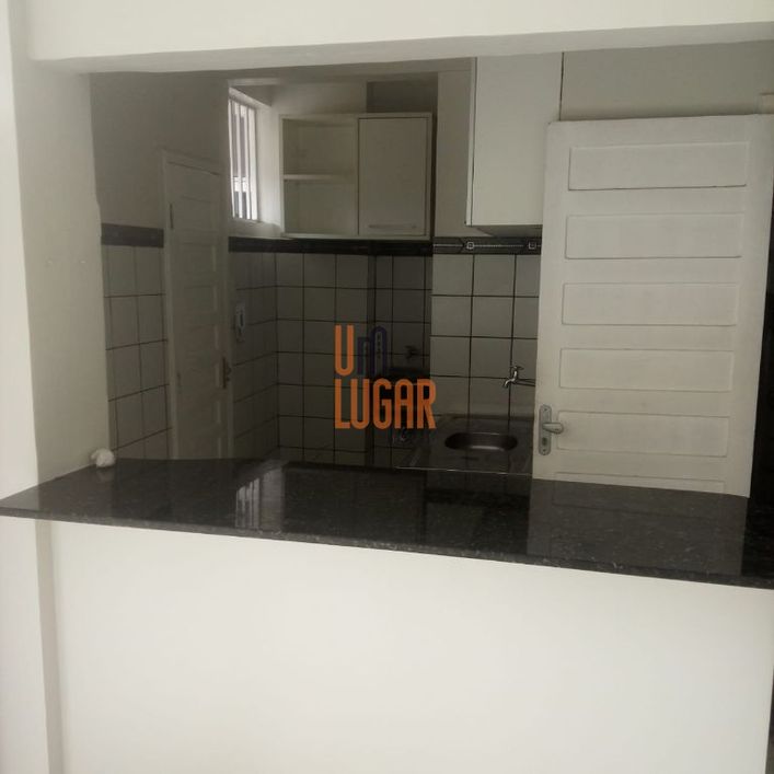 Apartamento bem localizado 2 quartos no bairro de Nazaré