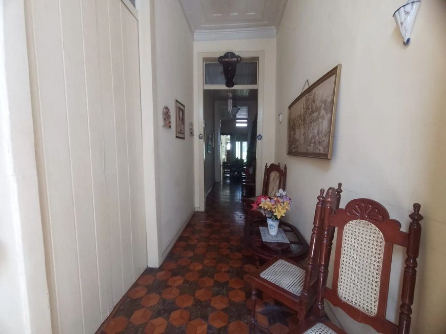 Casa para venda tem 208 metros quadrados com 3 salas 2 quartos em Cidade Velha dentro de Belém - PA