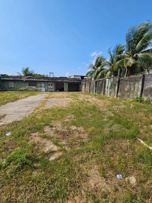 Vendo terreno de 20x30 total 600m2 em rua atrás do ibis Hotel na Avenida Júlio César Belém - PA