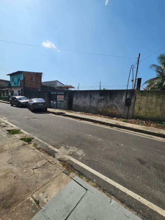 Vendo terreno de 20x30 total 600m2 em rua atrás do ibis Hotel na Avenida Júlio César Belém - PA