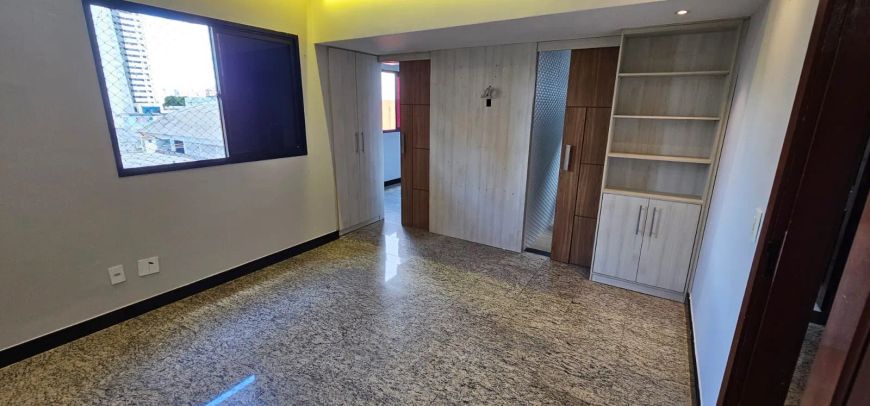 Vendo apartamento no Edifício Saint Etienne 98m² - 3 quartos sendo 1 suíte, Bairro Marco.