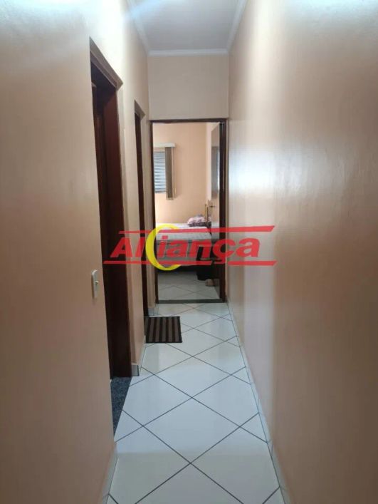 ótimo sobrado 3 dorms. 2 vagas , exelente local 520. mil