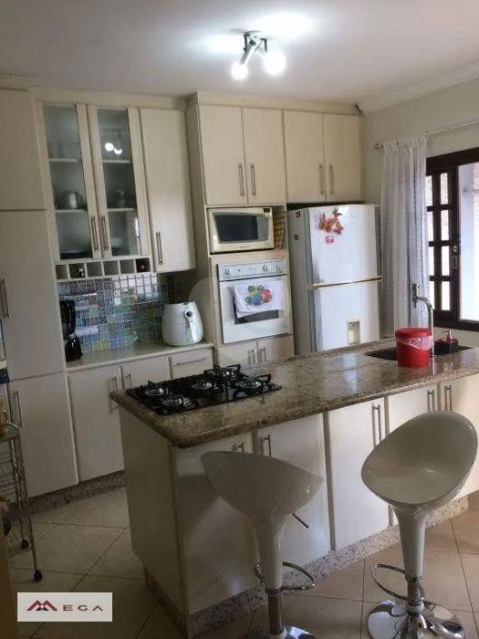 Casa com 3 dormitórios 1 suíte, 185 m² por R$ 920.000 - Chácara São Domingos - Campinas/SP