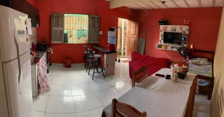 BARBADA, VENDO 1 CASA DIVIDA EM 2, 2/4 NA FRENTE E 1/4 NA DE TRÁS PRÓX A PRATINHA