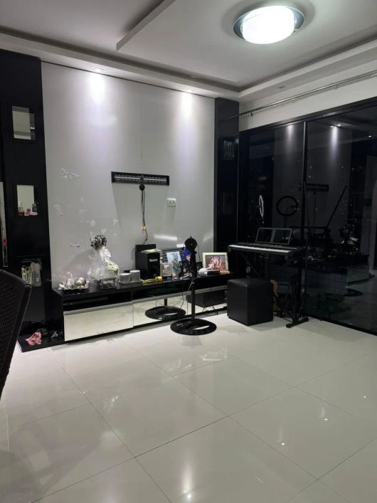 VENDO APARTAMENTO COM 3\4 NO ED RIO MENDONZA.