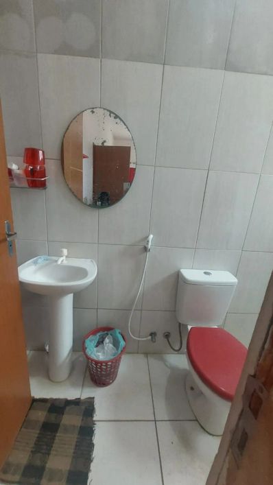 VENDO: Ótima Casa no Conjunto Ariri Bolonha com 5 quartos em Coqueiro - Belém - PA
