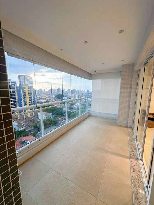 Torres Florata - Andar Alto - Desocupado - Sem Modulados - 2/4 (1) Suíte - 2 vgs - Marco