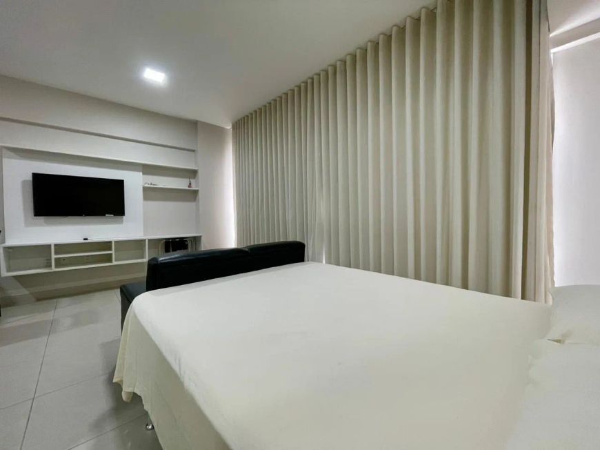 Studio Unique para venda dispõe de 40m², quarto, sala e cozinha integrados com 01 vaga de garagem.