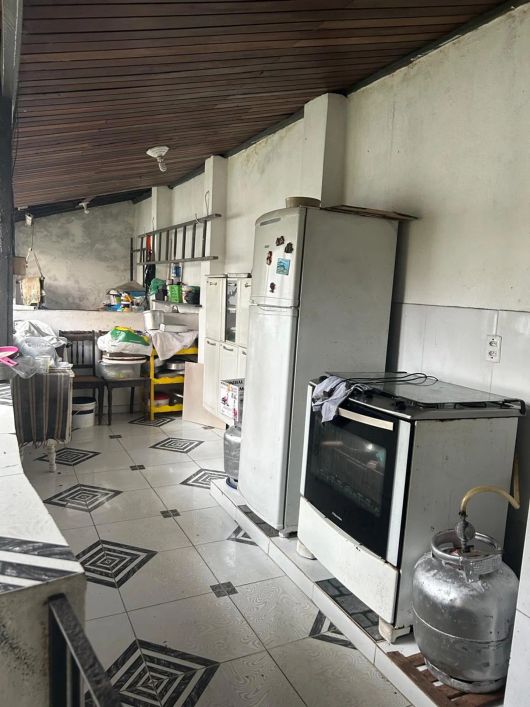 Vendo excelente casa a 100m da Augusto Montenegro, Frente Preço baixo