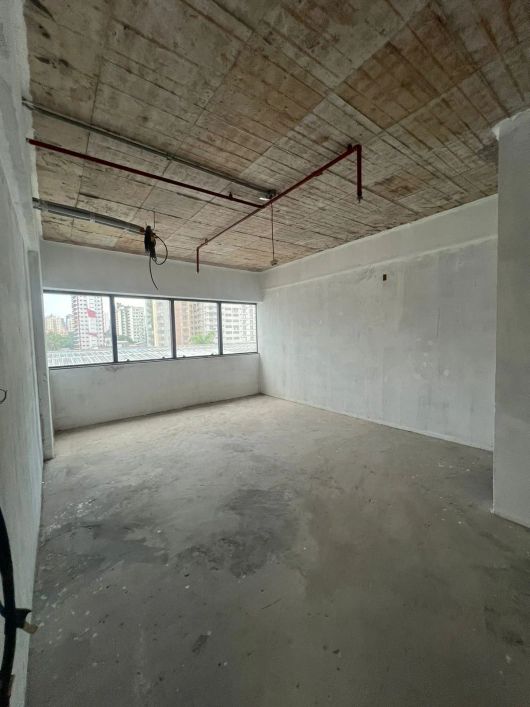 VENDO SALA COMERCIAL NO EDIFÍCIO ROGÉLIO FERNANDEZ. Bairro Cremação - Belém - PA