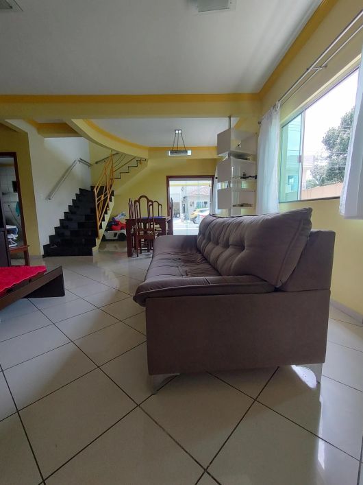 CIDADE JARDIM - CASA DUPLEX 3 SUÍTES