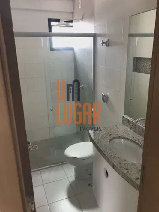 Um Lugar Imóveis vende um excelente apartamento no Edifício Sonata Residence, localizado na Rua João