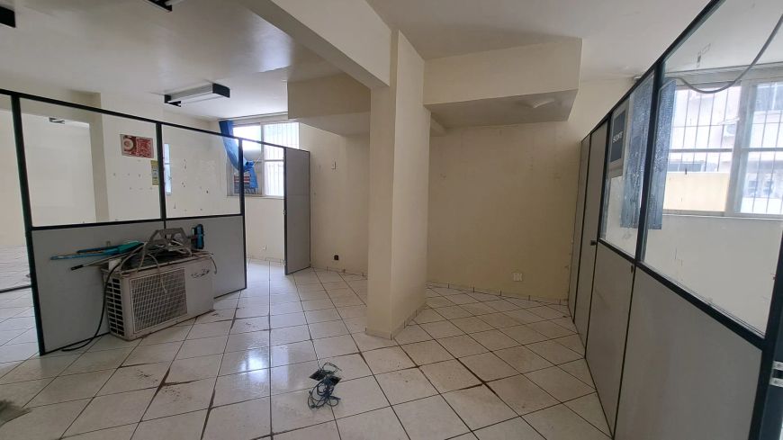 ED ANTONIO VELHO NA SANTO ANTONIO C/ PRES VARGAS 3 SALAS UNIFICADAS APENAS 120 MIL