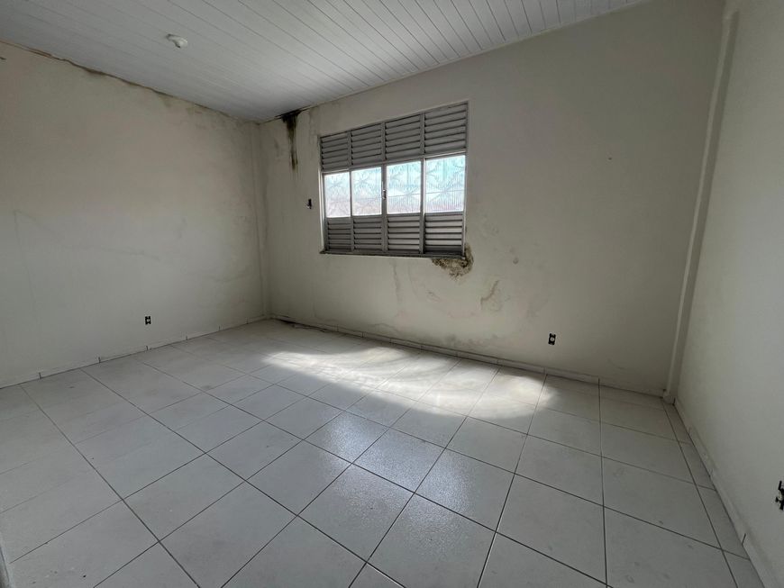 Vendo predio com 3 apartamentos e uma ponto comercial, Marambaia - Belém