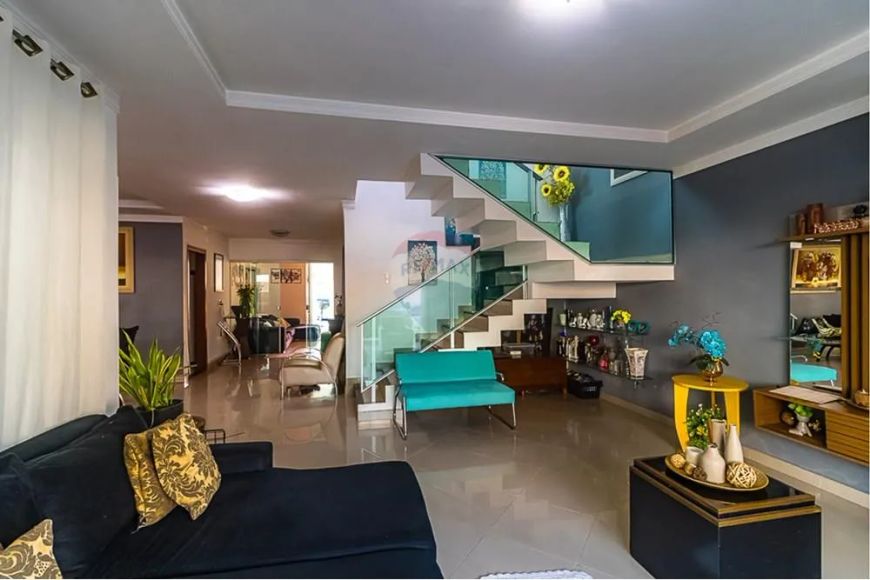 Excelente casa a venda COND. Cidade Jardim I