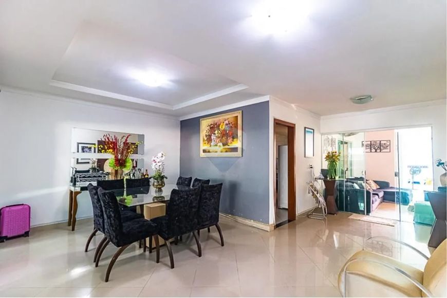 Excelente casa a venda COND. Cidade Jardim I