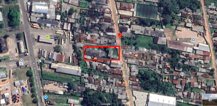 Imóvel comercial com 20m de frente por 75m de fundos, com casa de 2 pav. e galpão. 1500 m2