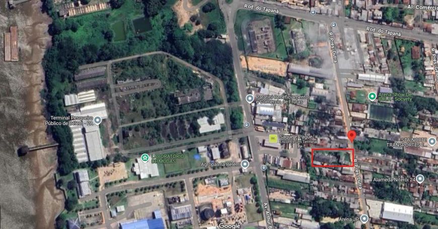 Imóvel comercial com 20m de frente por 75m de fundos, com casa de 2 pav. e galpão. 1500 m2