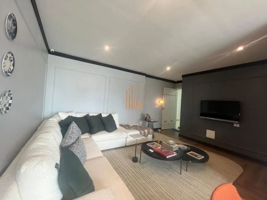 Apartamento na Batista Campos com 3 dormitórios, 1 suíte, 3 banheiros e 2 vagas.