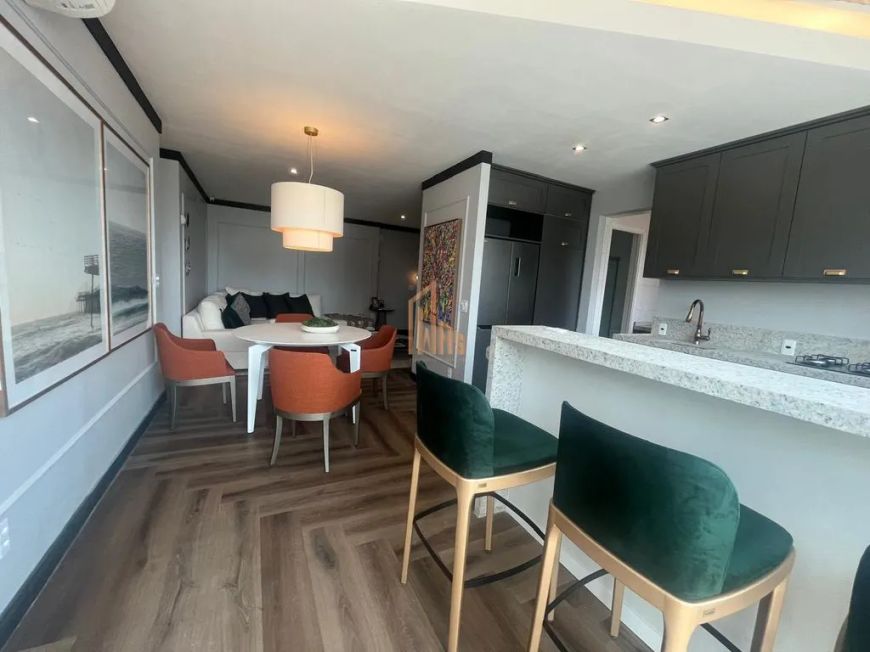 Apartamento na Batista Campos com 3 dormitórios, 1 suíte, 3 banheiros e 2 vagas.