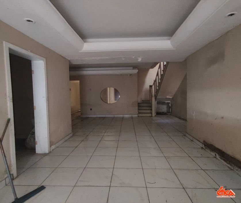 Imovel comercial na Av. Jose Malcher quase esquina com 14 Março