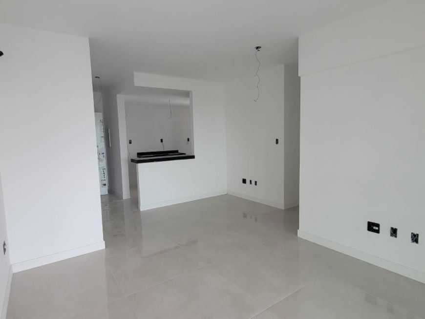 Ed. Real Liberty, Apto 3 quartos sendo 2 suites, 2 vagas de garagem, Umarizal, Belém PA