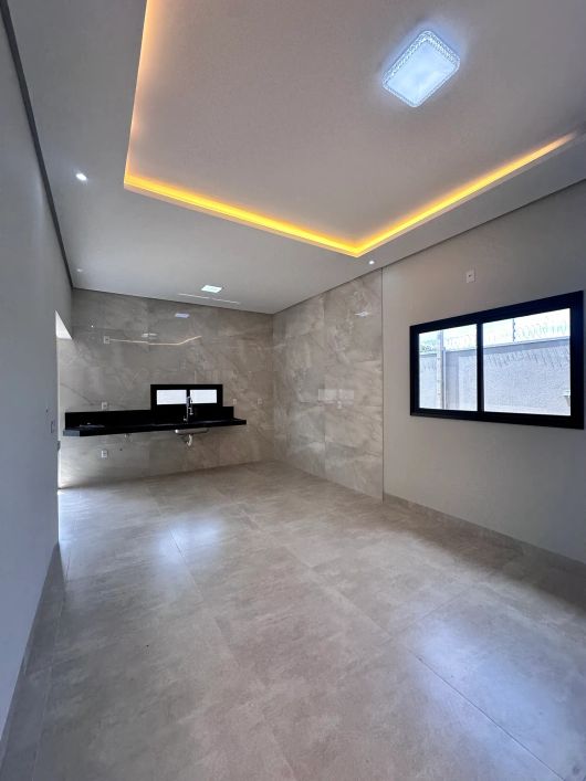 VENDO CASA NOVA 3 DORMITORIOS , PROXIMO UNICÁTOLICA