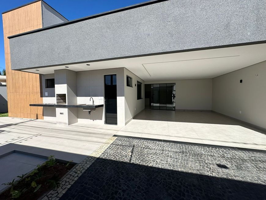 VENDO CASA NOVA 3 SUÍTES PROX. A LOJA HAVAN