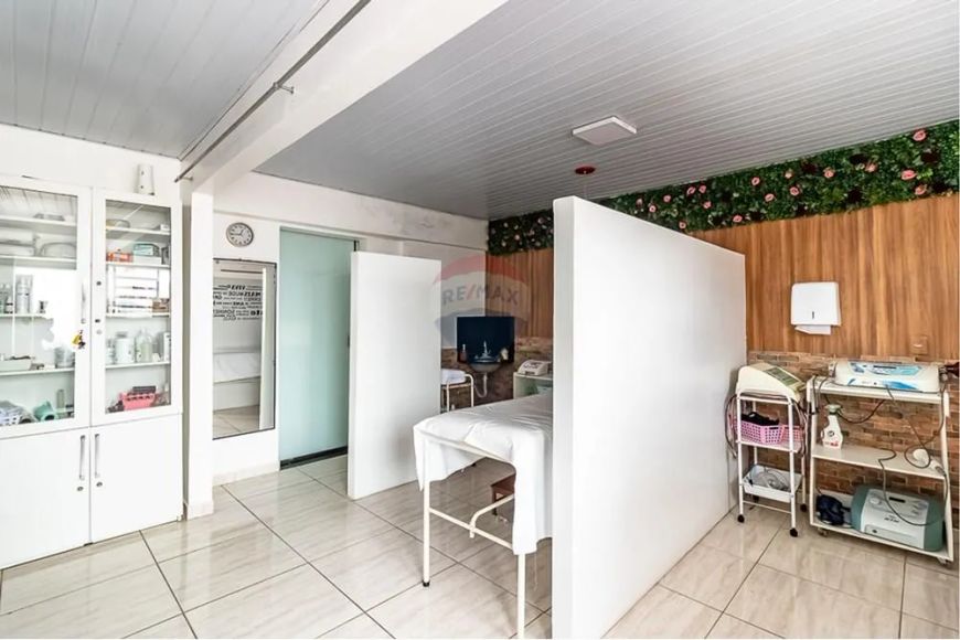 Imovél Comercial 3 pavimentos bairro Cremação