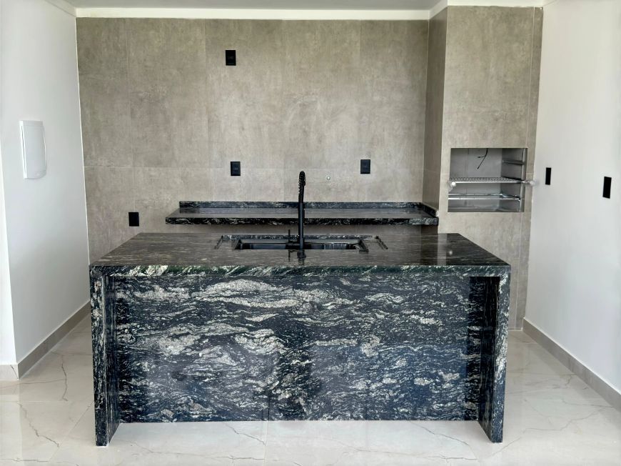 CASA 4 SUITES - QUARTZO CONDOMINIO VERDE