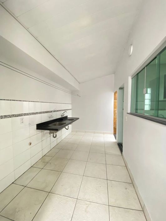 Condomínio Cidade Jardim 2, 300m², 3 quartos sendo 2 suites, 2 vagas, Tapanã