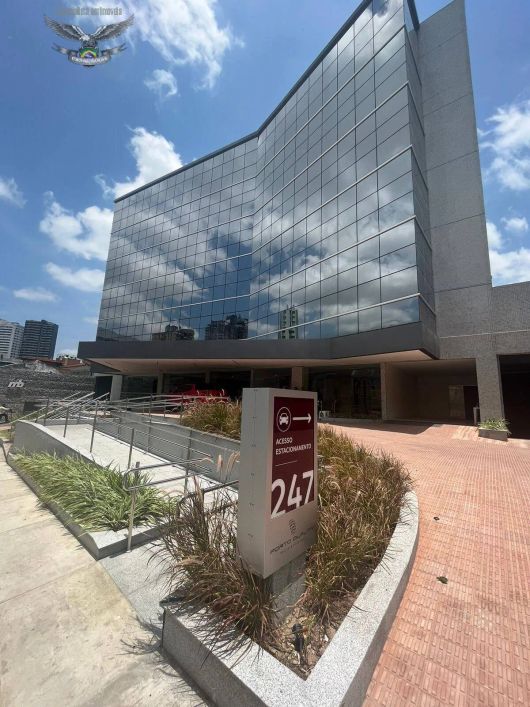 SALA COMERCIAL NO ED. PORTO QUALITY HOSPITAL E OFFICE CENTER! ????