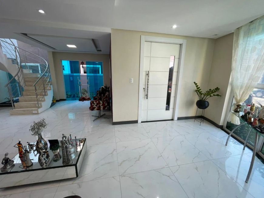 Vendo Linda Casa com 4 Suítes, 2 Pavimentos, Fino Acabamento - Cidade Jardim II