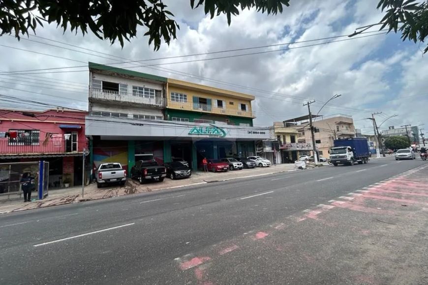 Imóvel Comercial com 3 andares em Belém - Oportunidade Única!