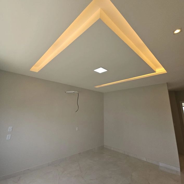 VENDO CASA CONDOMÍNIO JARDIM DO LAGO , 4 suítes, 2 vagas