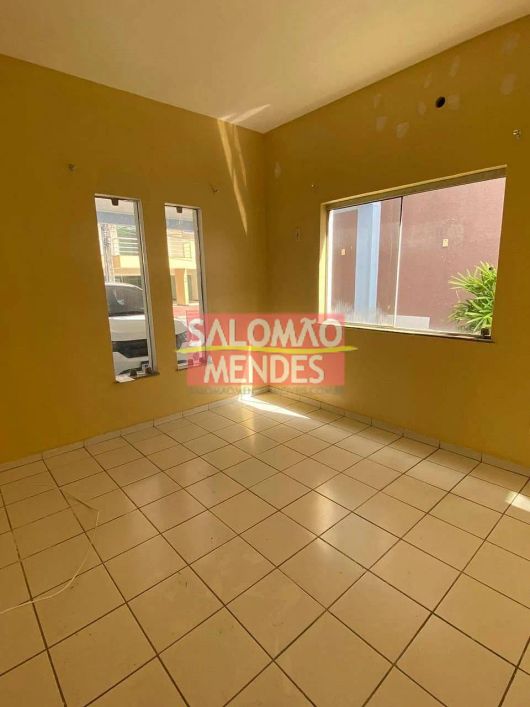 Linda casa de 04 quartos - Cidade Jardim II