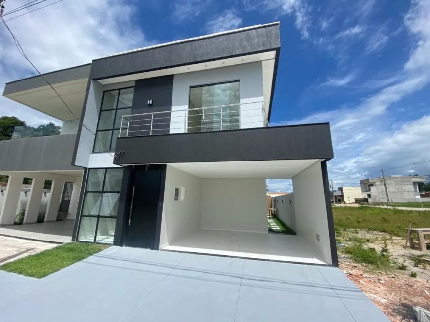 Casa no Quartzo com 3 suítes - Mangueirão Belém - PA