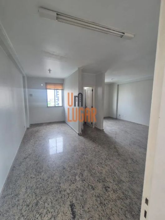2 Salas comerciais para venda no Ed. Alpha Center, São Brás