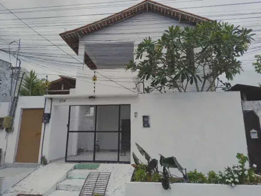 Residencial Park Amazonas, bela Casa, 4/4, s/2 suíte, 01 vaga, quintal piscina, bairro Tapana, Belém