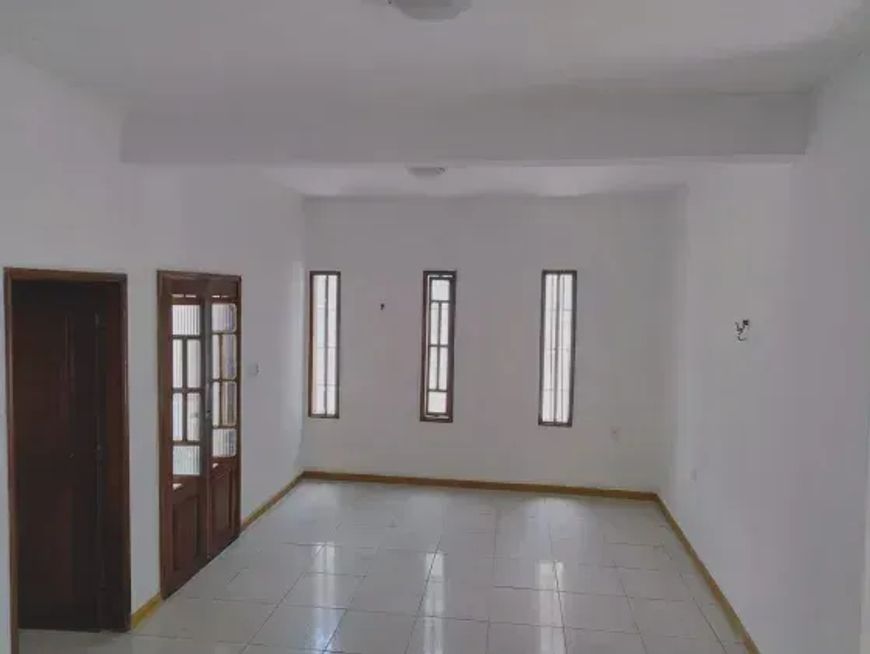 Residencial Park Amazonas, bela Casa, 4/4, s/2 suíte, 01 vaga, quintal piscina, bairro Tapana, Belém