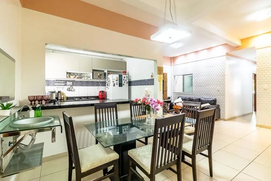 Vende-se prédio comercial, 351m², 2 pavimentos, Umarizal