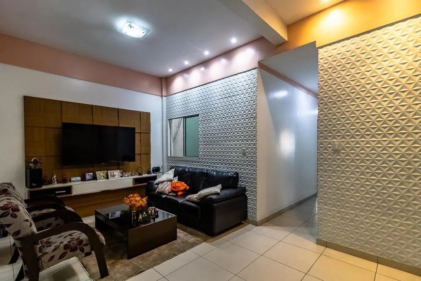 Vende-se prédio comercial, 351m², 2 pavimentos, Umarizal